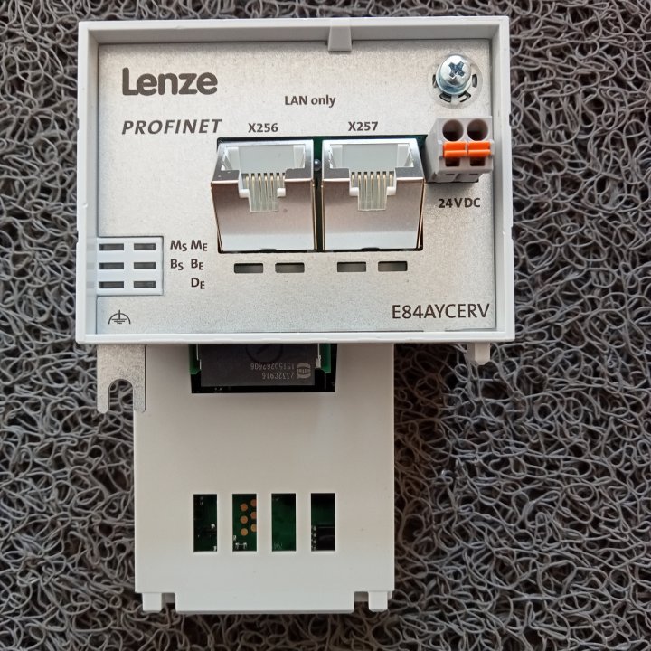 LENZE通訊模塊E84AYCERVS (3)