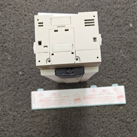 繼電器 FX3U-80MR-ES-A (2)