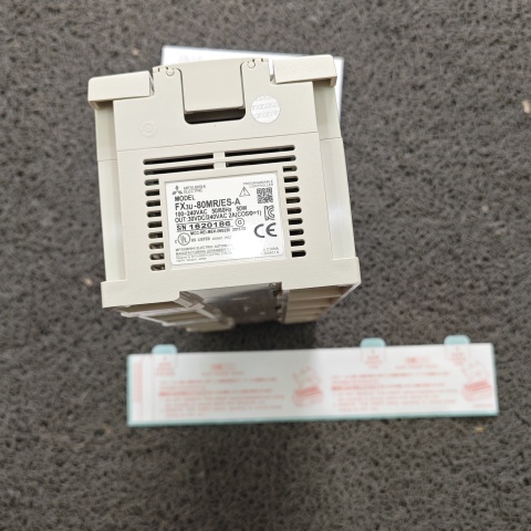 繼電器 FX3U-80MR-ES-A (3)