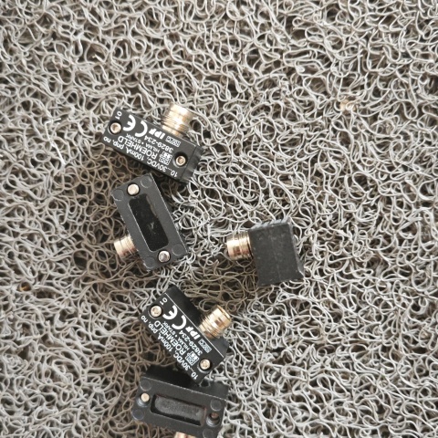 磁開(kāi)傳感器 3829234 (1)