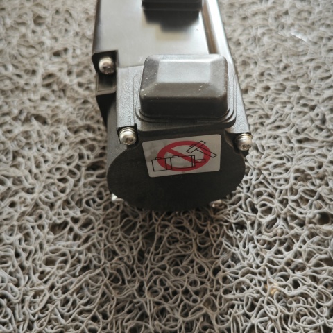 電機(jī)HG-KN13BJ-S100 (1)