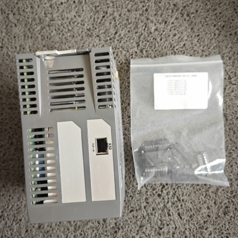 驅(qū)動器AKD-M00306-MCEC-0000 (2)