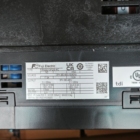 變頻器FRN0013F2S-4C (6)