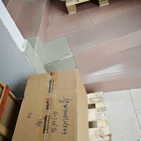 伺服電機(jī) R911332590 MSK101D-0200-NN-M1-RG2-NNNN (2)