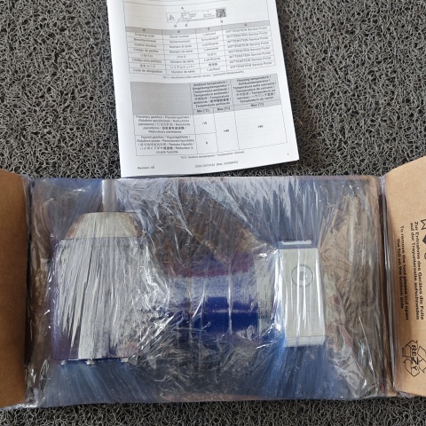 減速機SK+060S-MF1-4-0C1-1K00 (2)