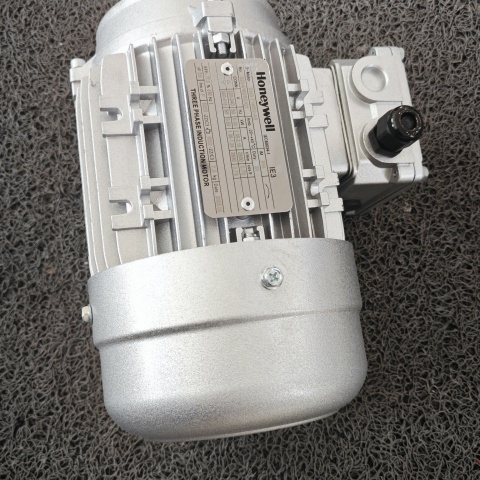 電機(jī) EM3-71MB2-AS (3)