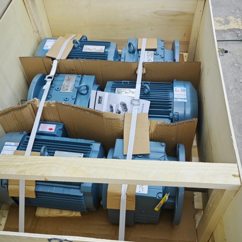 電機(jī)RF77DRN112M4TF (5)