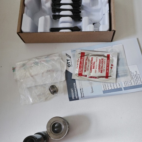 拉爪帶鎖緊螺栓 95