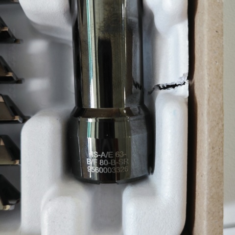 拉爪帶鎖緊螺栓 95