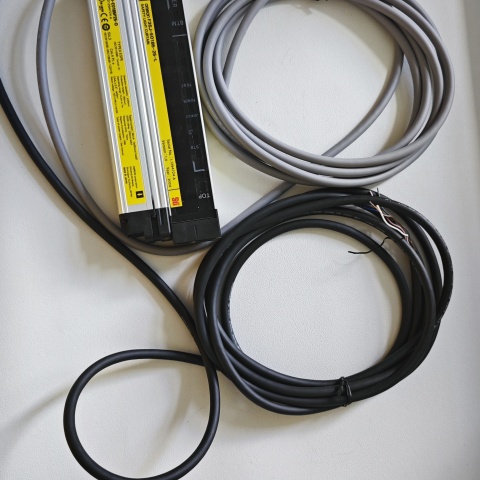 光柵F3SJ-E0185P25 (2)