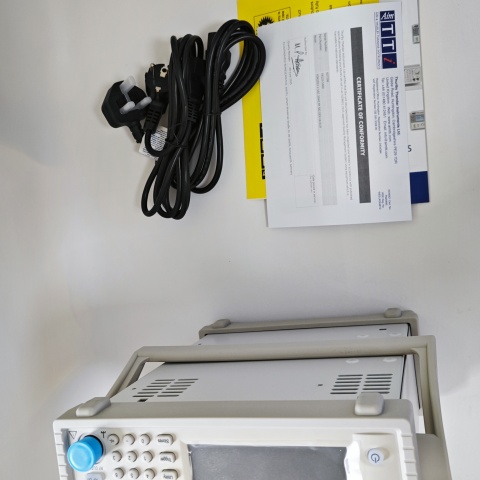 射頻信號發(fā)生器TGR2053-U01 (3)